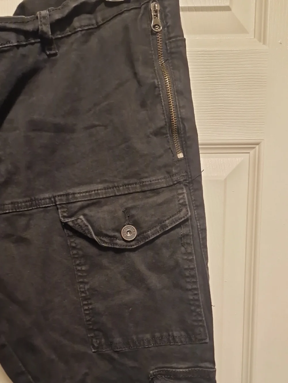 Black Men's Cargo Pants - Classic Utility Style - Picture 2 of 4